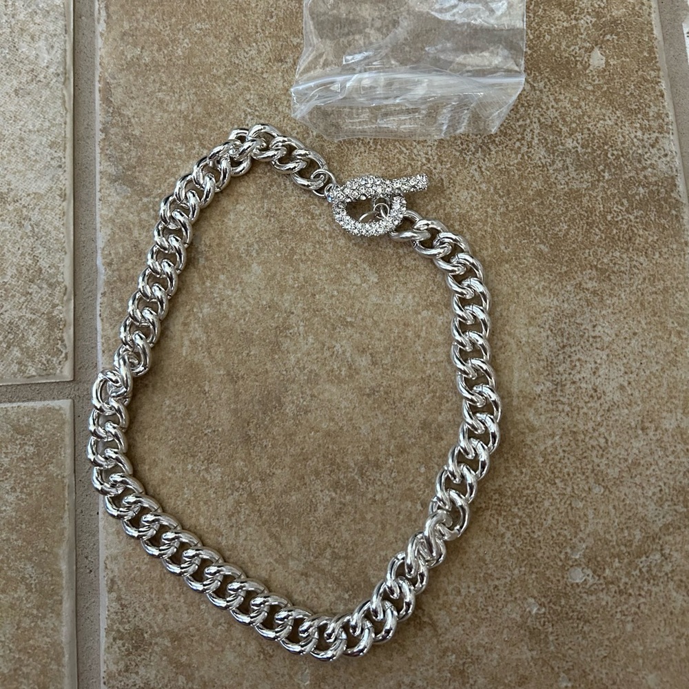 Silver color choker chain 15”, NWOT, Bedazzled Toggle closure